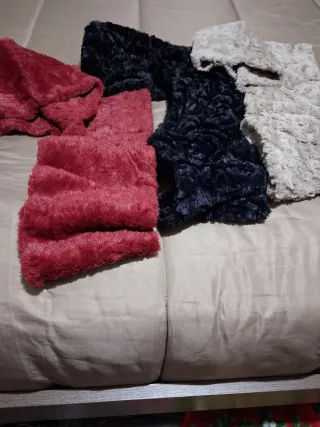 3 sciarpe con cappuccio