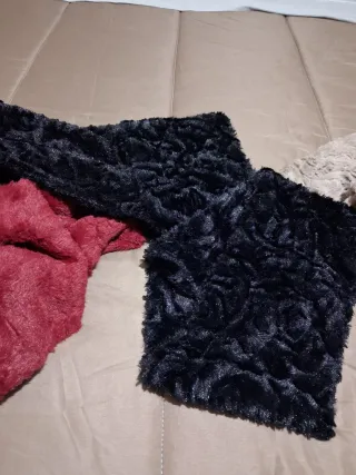 3 sciarpe con cappuccio