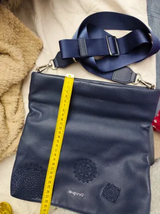 Bolso Desigual Azul. Prácticamente nuevo