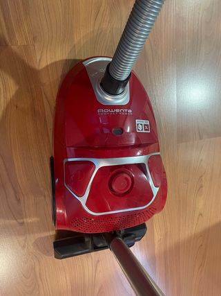 Aspiradora Rowenta 900W Roja