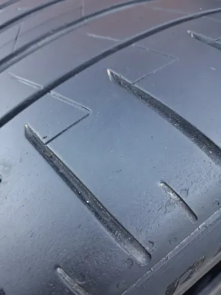 Neumáticos 305/30 R21