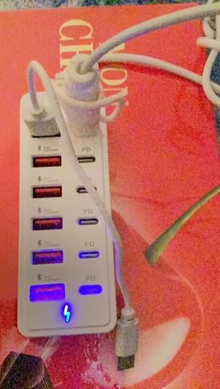 Estação de Carregamento USB 12 Portas