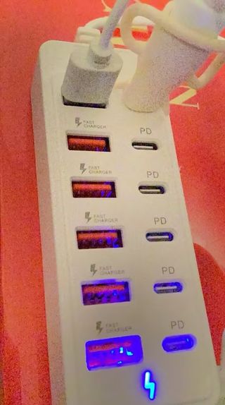 Estação de Carregamento USB 12 Portas