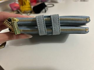 Monedero azul grisáceo