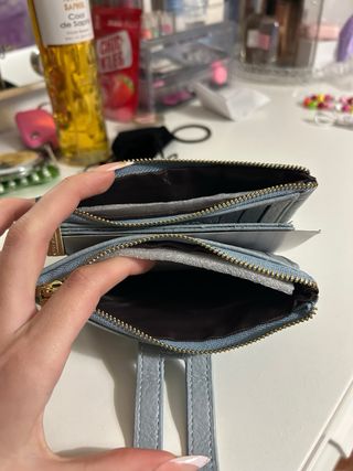 Monedero azul grisáceo