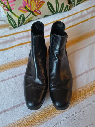 Stivali Chelsea Neri Miu Miu