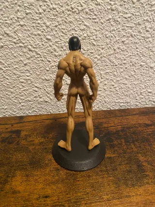 Figura Eren Yeager Attack on Titan 15.5 cm