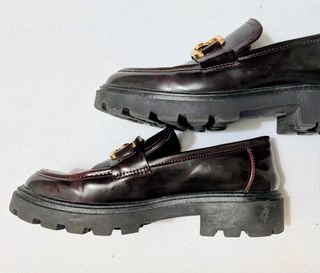 Mocasines granates suela gruesa herraje dorado 38