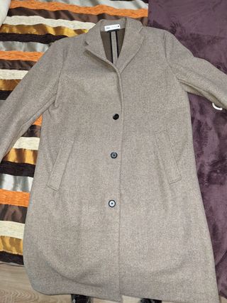 Abrigo Zara Beige Talla M