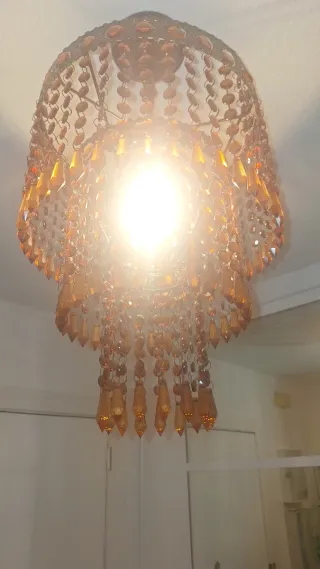 Lámpara colgante de cristal y metal