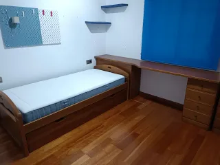 Cama nido con escritorio y cajonera