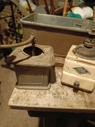 Lotto 3 macinini caffè vintage