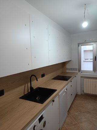 Carpintero económico