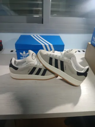 Adidas Campus 00s Crema y Negra