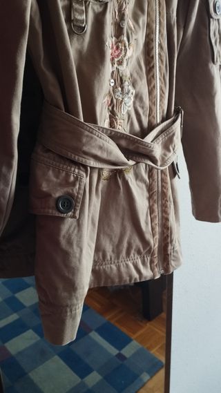 Chaqueta Tara Jarmon mujer beige floral