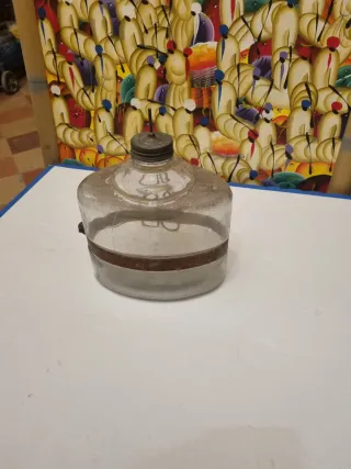 Goteador de vidrio antiguo