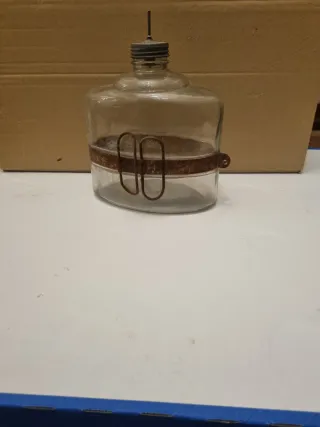 Goteador de vidrio antiguo