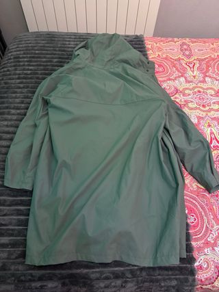Parka impermeable forro polar verde