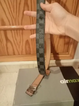 Cintura Louis Vuitton Grigia