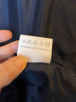 Chaqueta  impermeable y plumífero azul Talla L/XL.