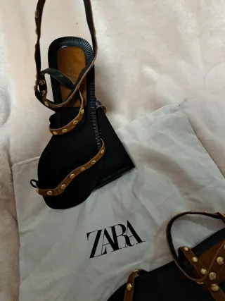 Sandalias tachas piel, Zara Talla 36