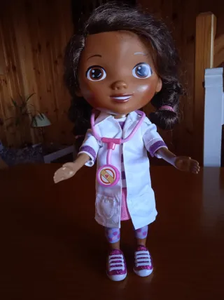 Muñeca Doctora Juguete