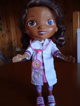 Muñeca Doctora Juguete