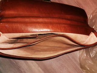 Bolso de piel para hombre