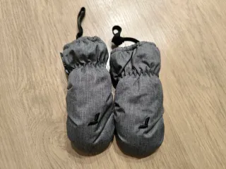 Conjunto nieve niña (mono, manoplas y botas)