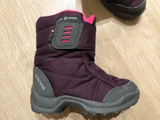 Conjunto nieve niña (mono, manoplas y botas)