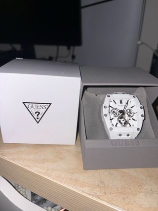 Reloj Guess Blanco