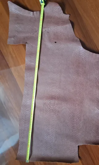 Retal piel vacuno efecto serpiente