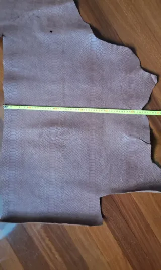 Retal piel vacuno efecto serpiente