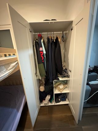 Lote: Escritorio, Armario y Litera 90