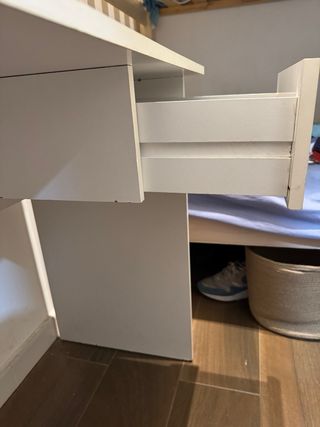 Lote: Escritorio, Armario y Litera 90