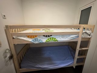 Lote: Escritorio, Armario y Litera 90