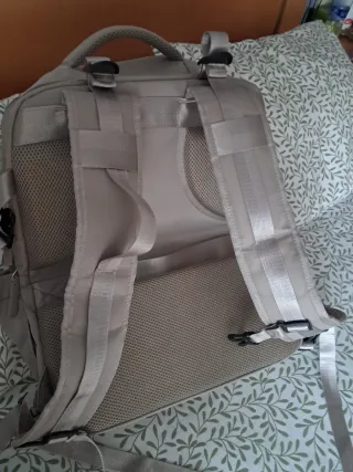 Mochila de viaje beige