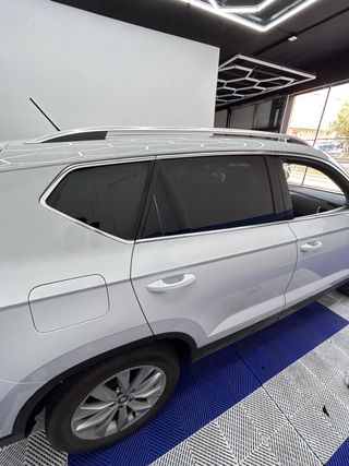 Vinilo negro para lunas de coche