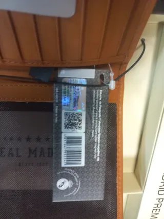 Estuche Real Madrid: Pasaporte, Monedero y Tarjeta