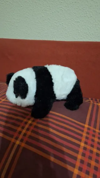 Lote 2 muñecos peluche conejo y panda