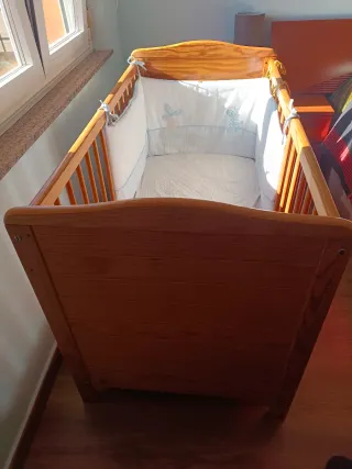 Cuna de madera para bebé, marca prenatal.