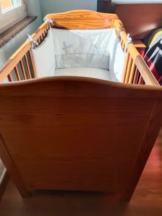Cuna de madera para bebé, marca prenatal.