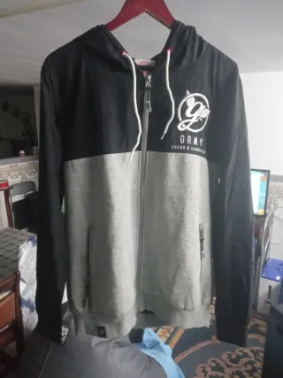 Sudadera GRMY con cremallera