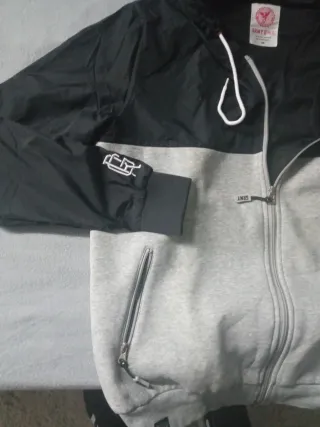 Sudadera GRMY con cremallera