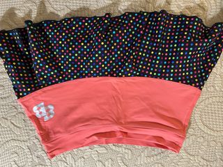 3 Faldas de pádel y una camiseta.