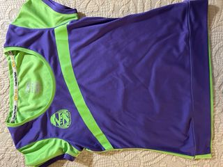 3 Faldas de pádel y una camiseta.