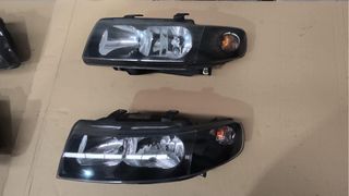 Faros delanteros originales Seat León I FR 2004