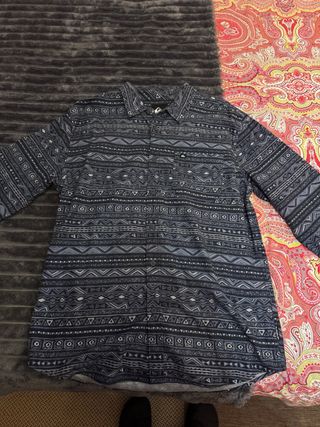 Camisa polar Quiksilver estampada