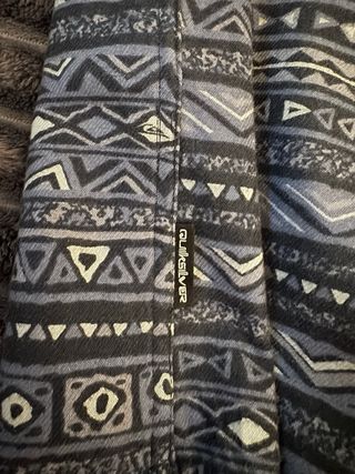 Camisa polar Quiksilver estampada