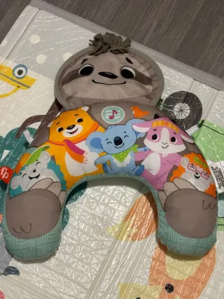 Cojín Perezoso Fisher Price con Música